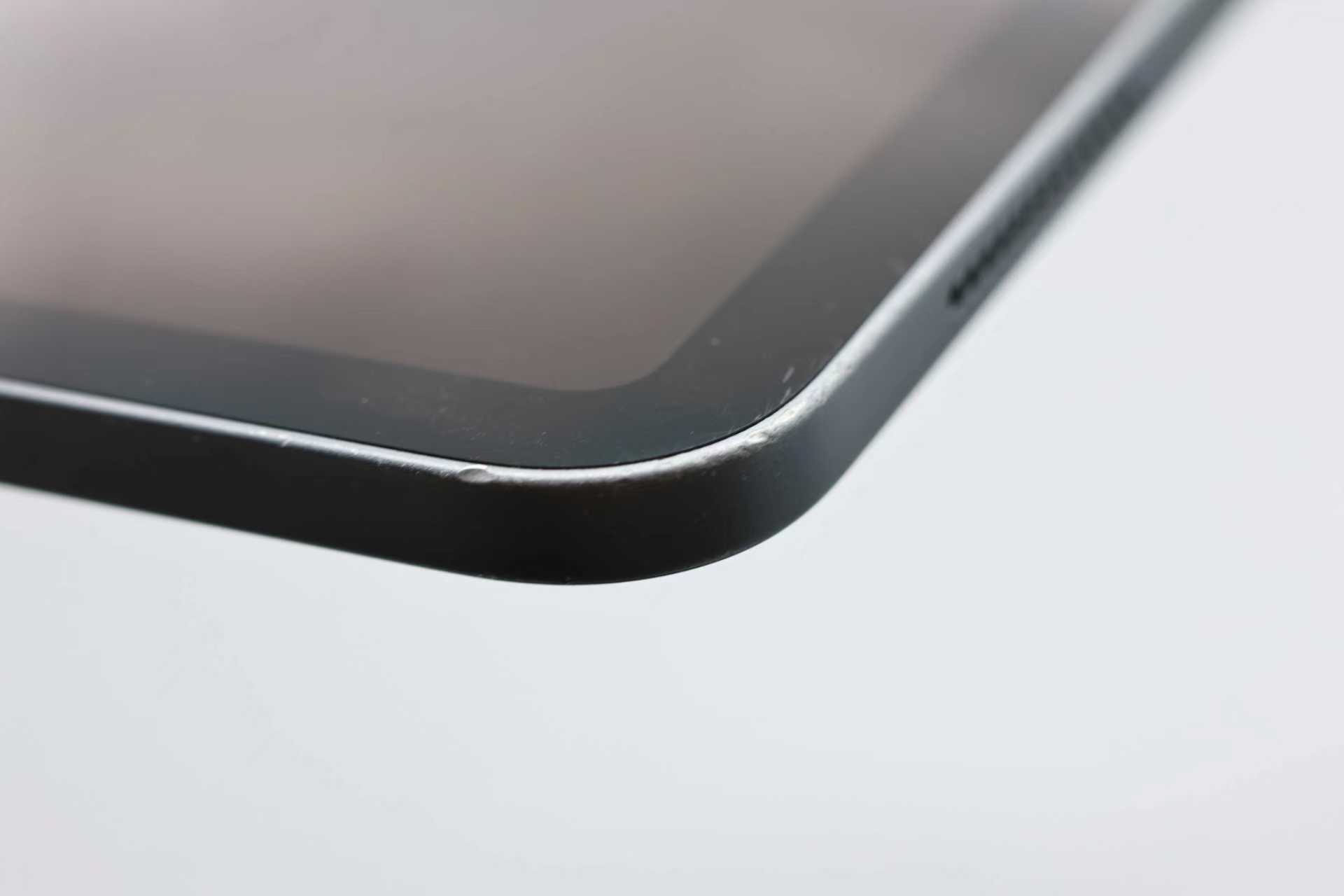 A grade used iPad inspection, view 6