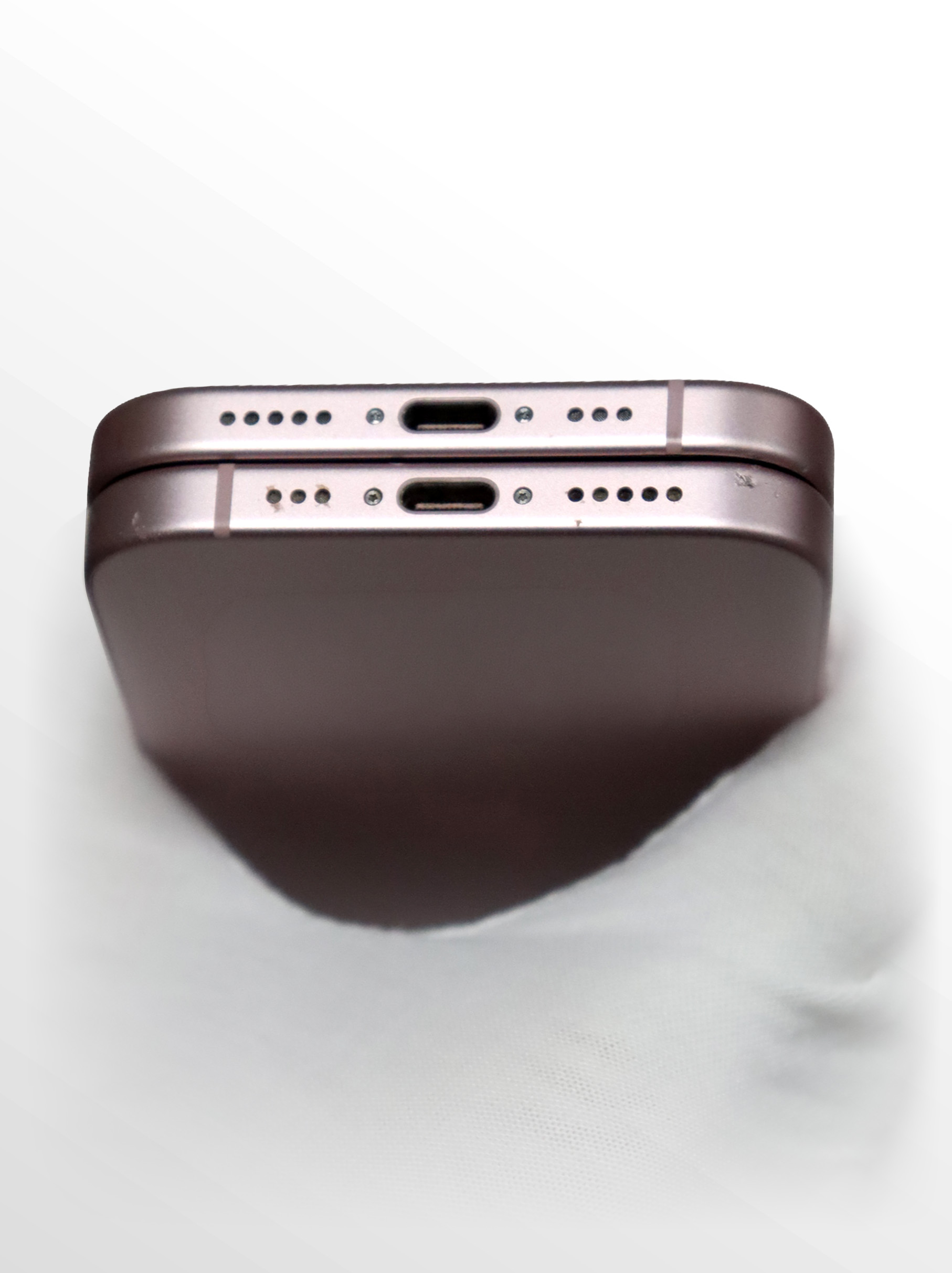 iPhone B grade cosmetic condition example 3