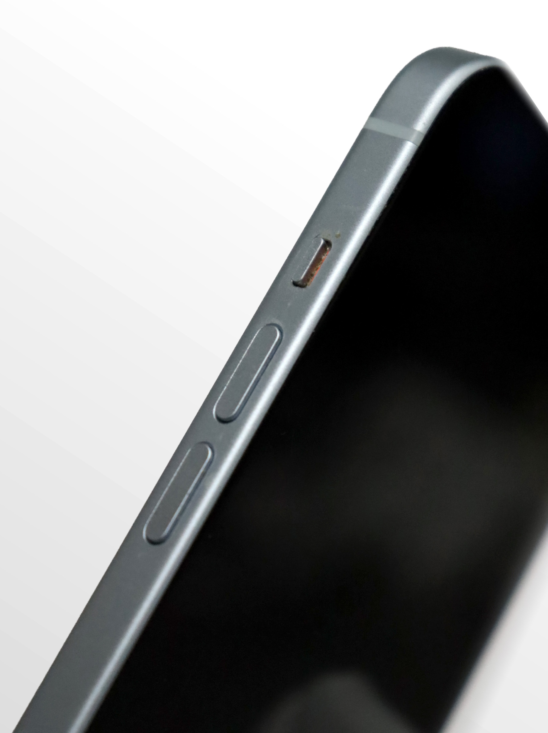 iPhone B+ grade cosmetic condition example 2