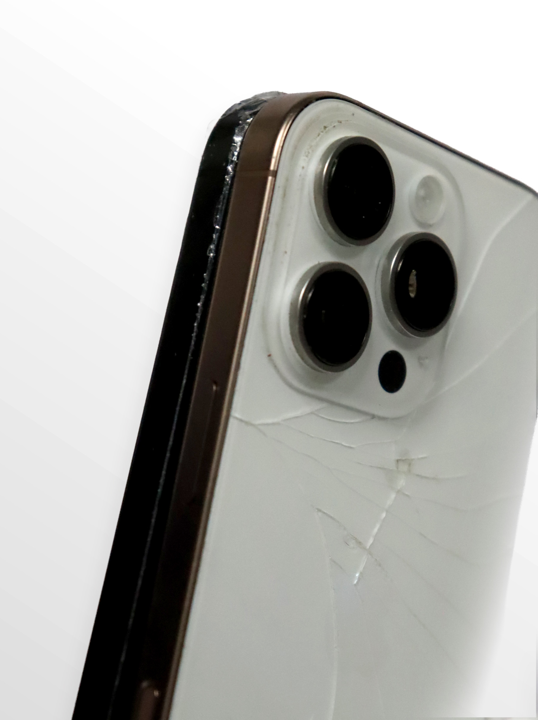 iPhone E grade cosmetic condition example 3